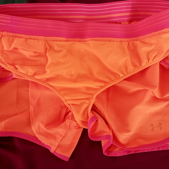 Under Armour Shorts - Picture 6 of 6